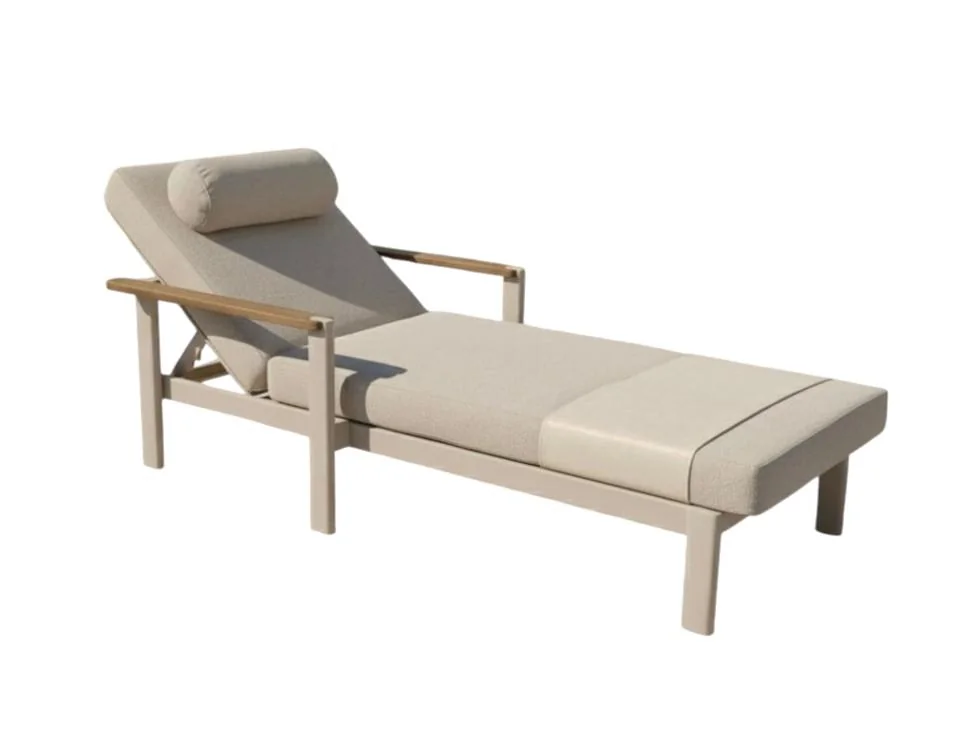 Levante sun lounger in iroko wood and aluminium – Ferri Outdoor