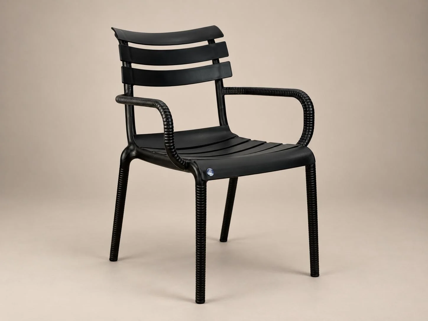 Parma resin armchair in black – Trend Concept