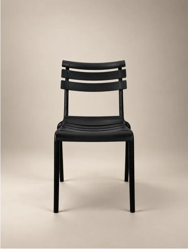 Parma resin chair in black – Trend Concept